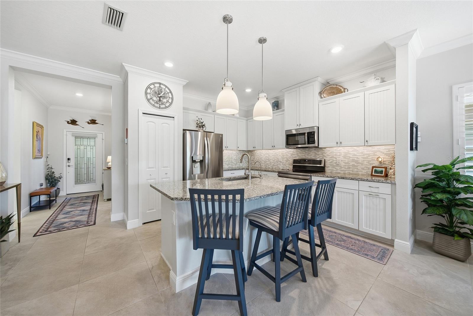 Image 14 of 45 For 7205 Costa Bella Drive