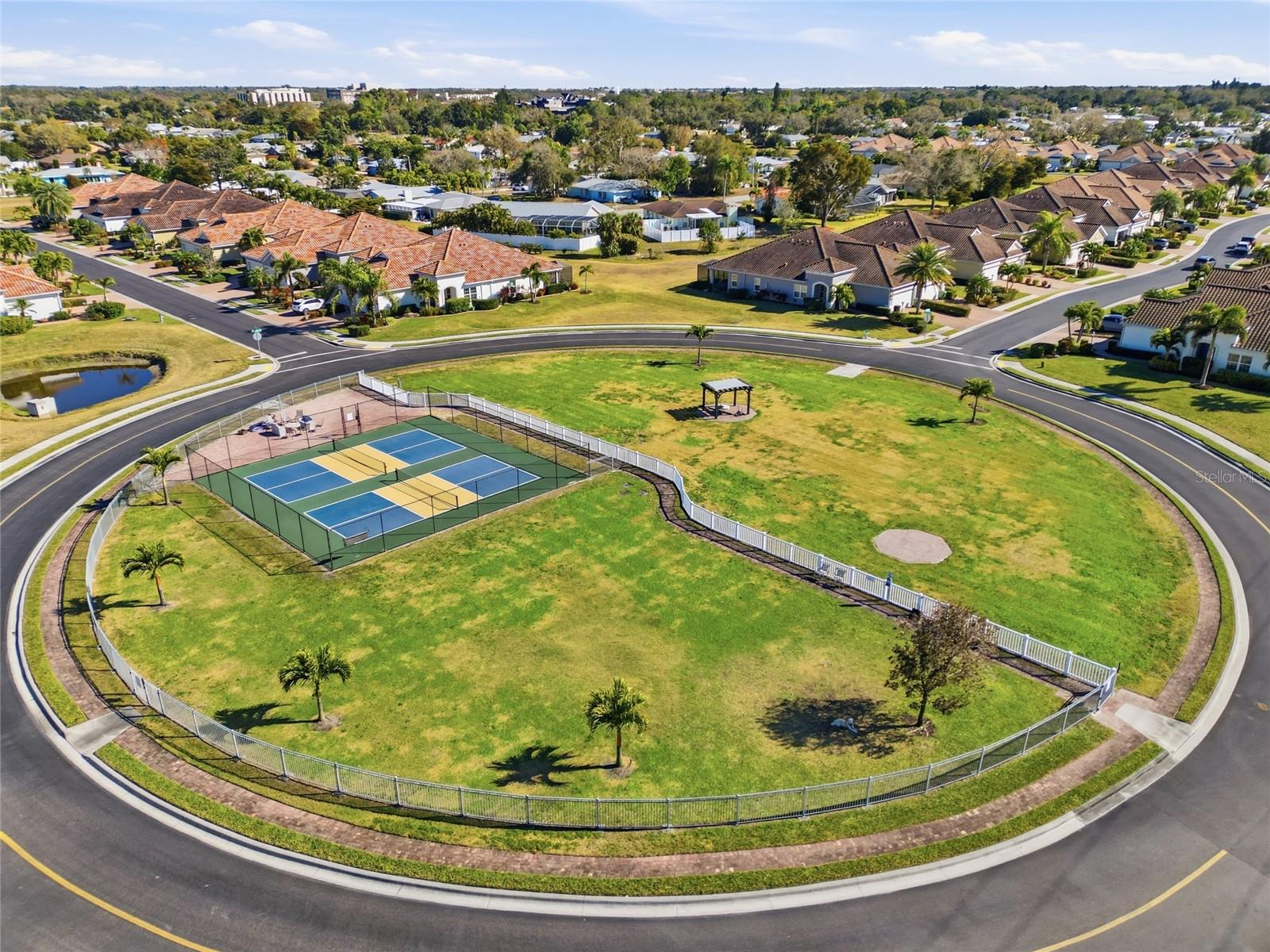 Image 36 of 45 For 7205 Costa Bella Drive