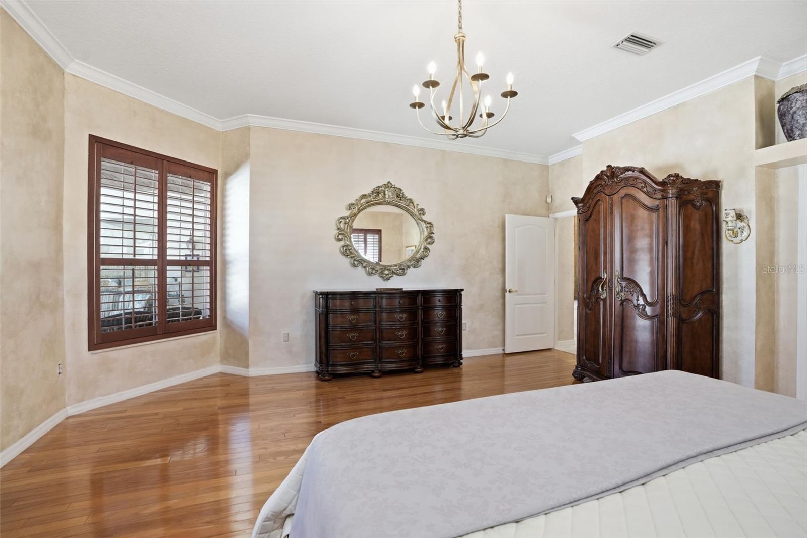 Image 43 of 99 For 7275 Crystal Spring Run