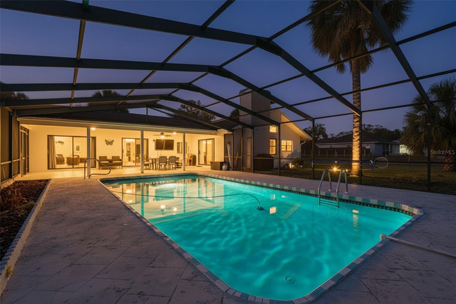 Image 11 of 57 For 18723 Floralton Drive