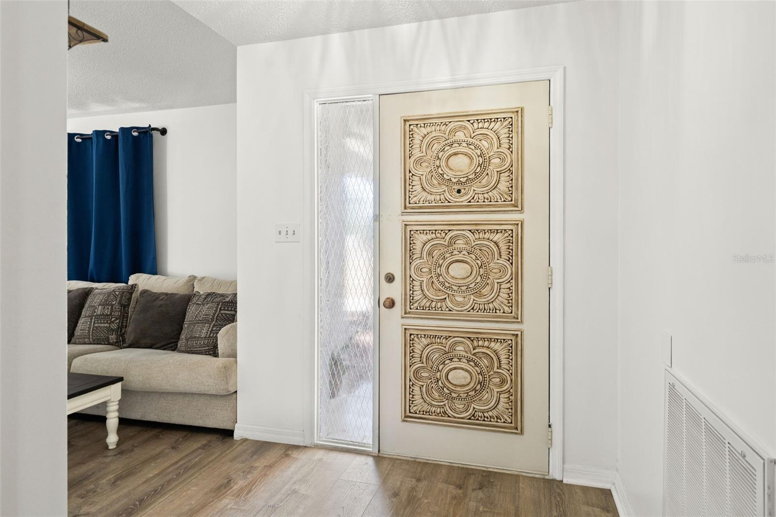 Image 14 of 57 For 18723 Floralton Drive