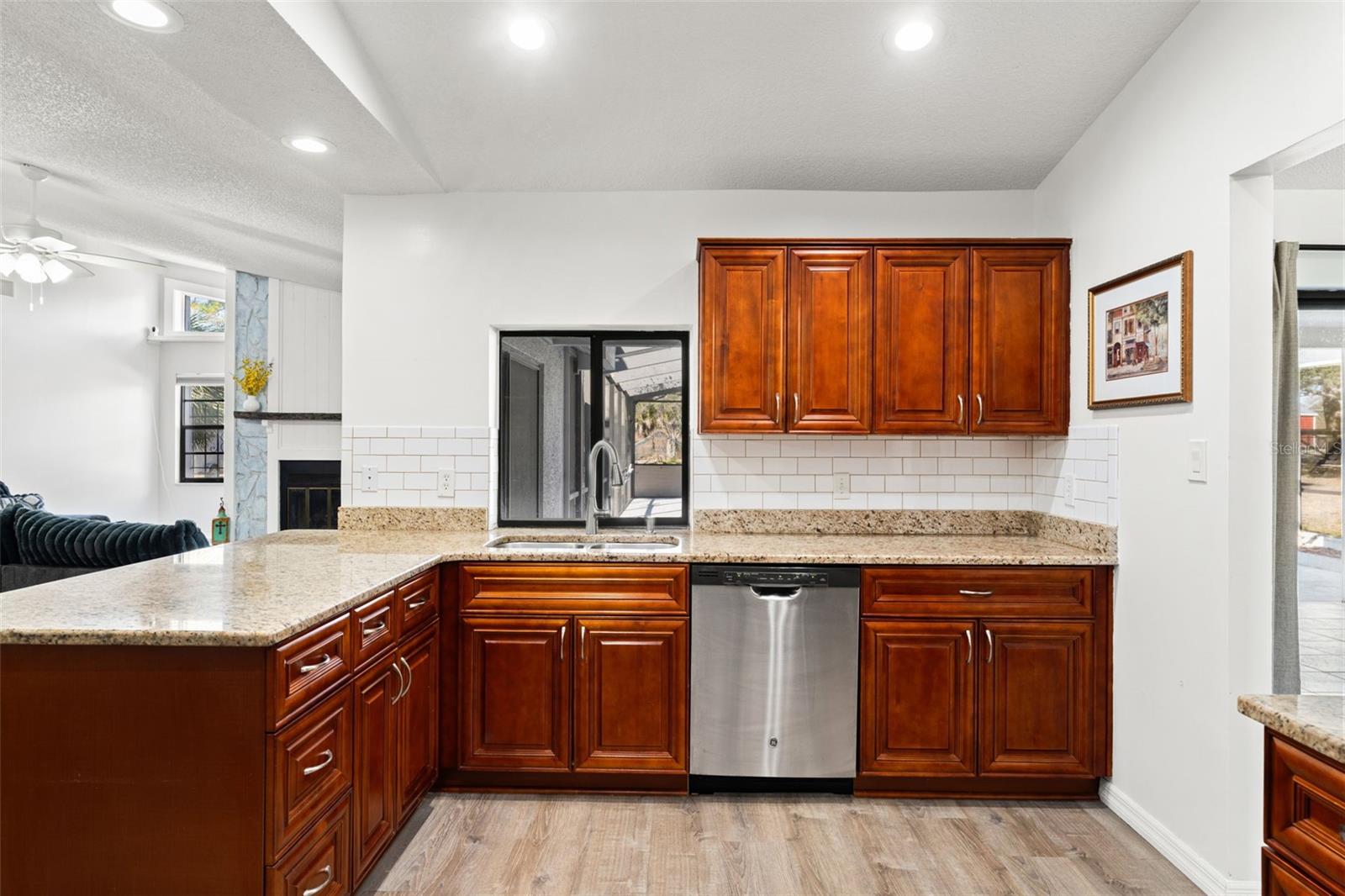 Image 21 of 57 For 18723 Floralton Drive