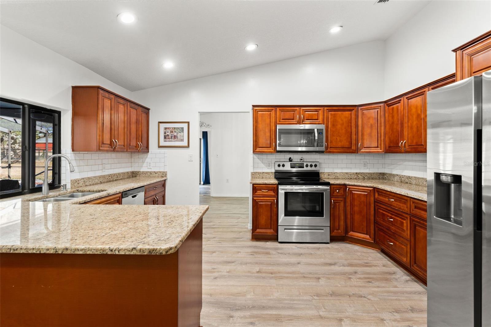 Image 22 of 57 For 18723 Floralton Drive