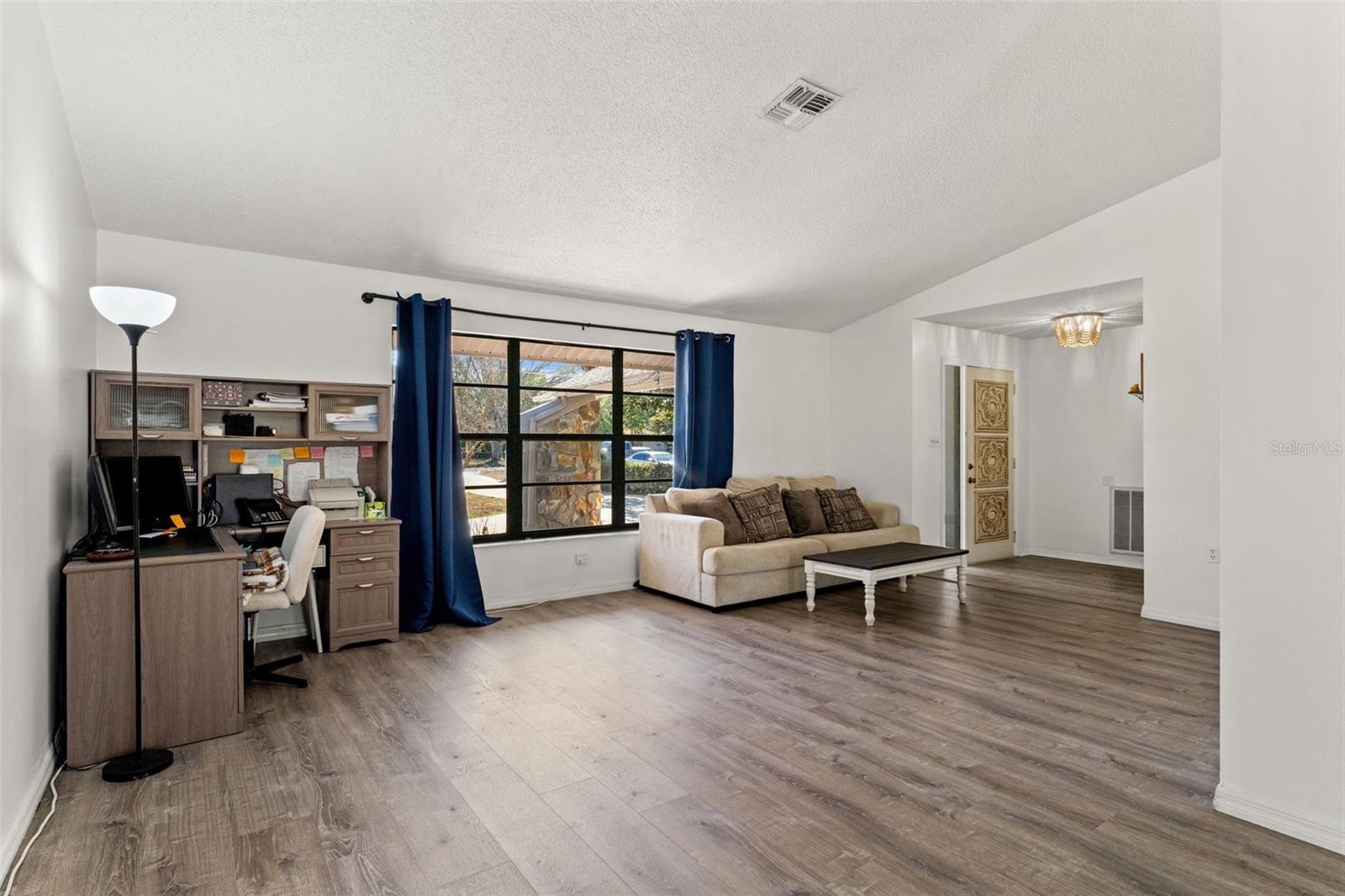 Image 36 of 57 For 18723 Floralton Drive