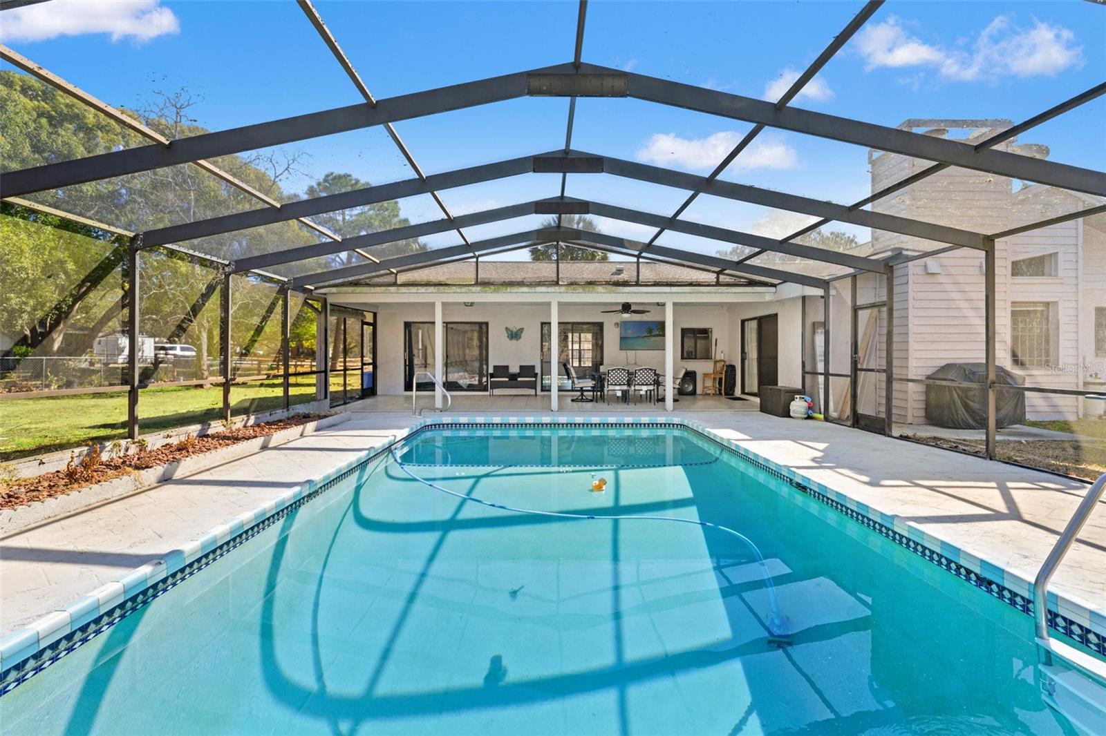 Image 6 of 57 For 18723 Floralton Drive