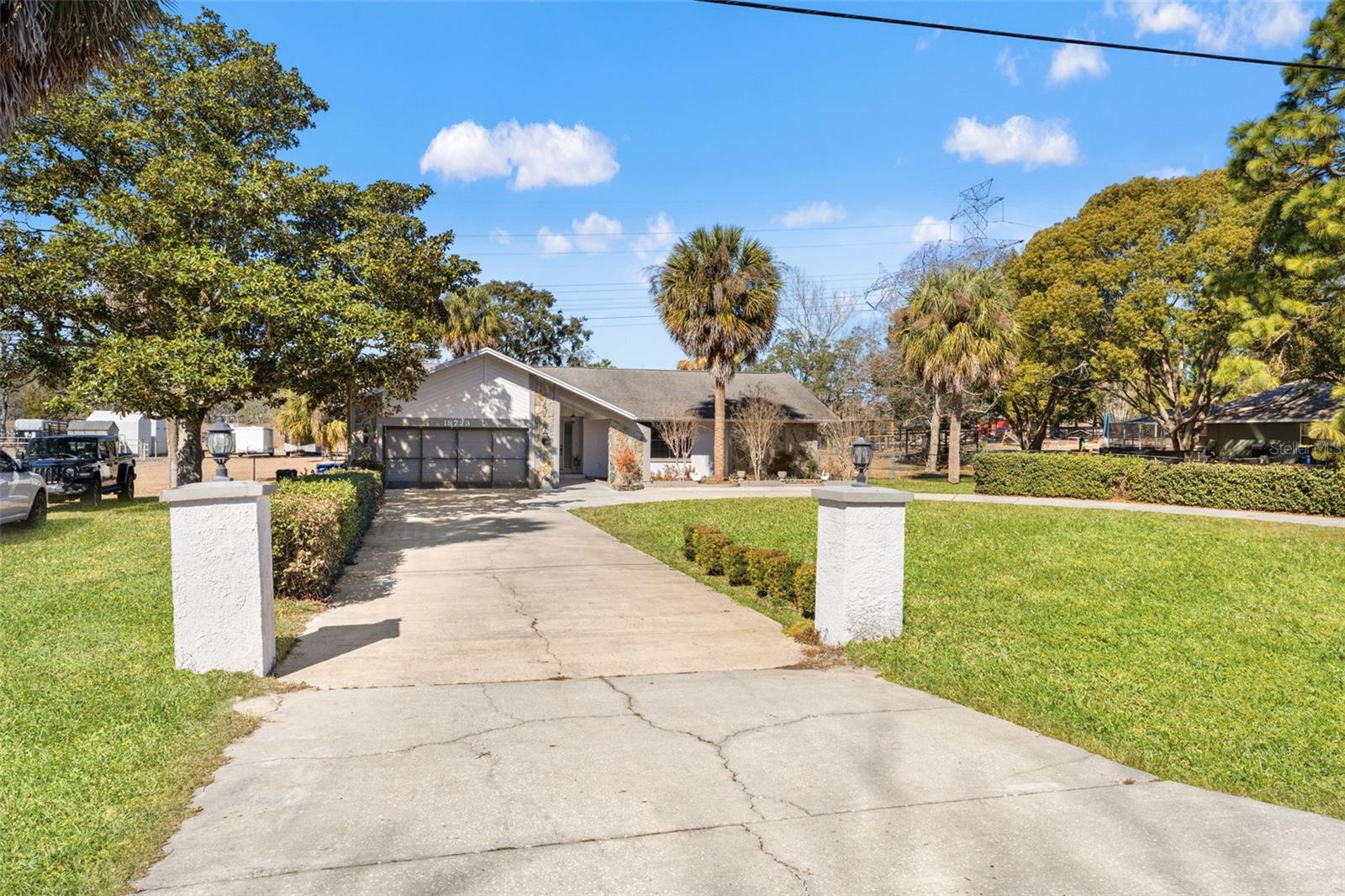 Image 8 of 57 For 18723 Floralton Drive