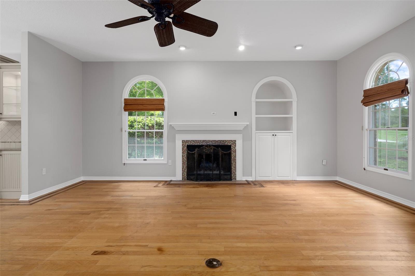 Image 15 of 100 For 7268 Crystal Spring Run