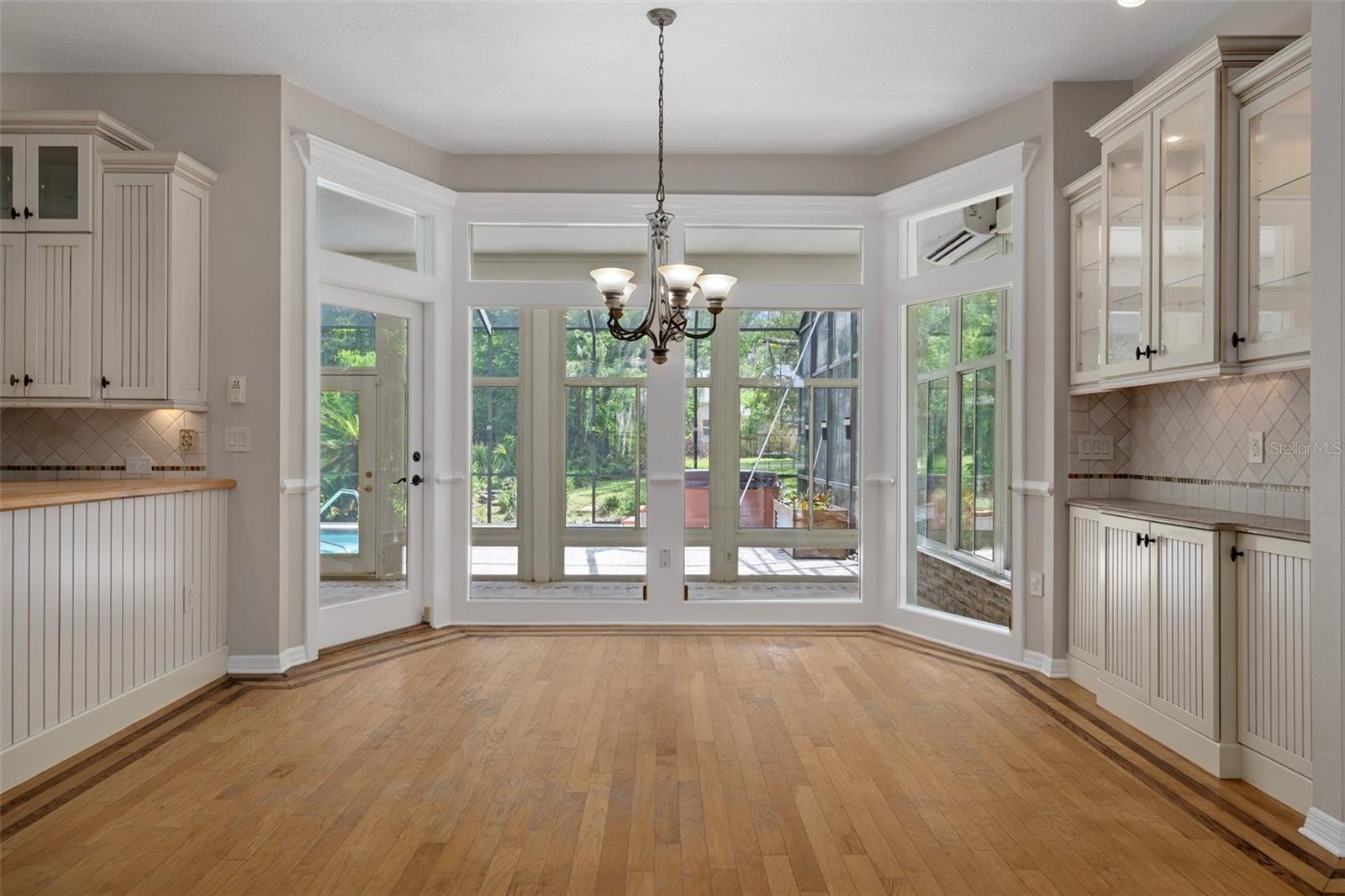 Image 18 of 100 For 7268 Crystal Spring Run