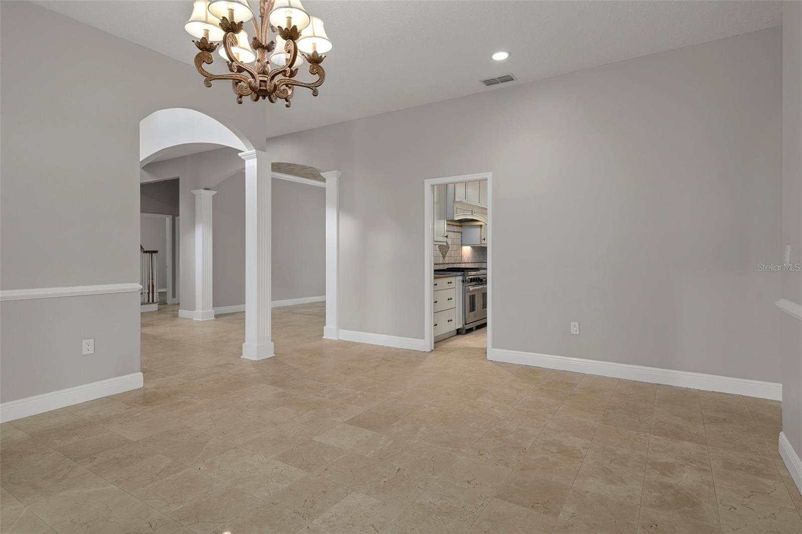 Image 33 of 100 For 7268 Crystal Spring Run