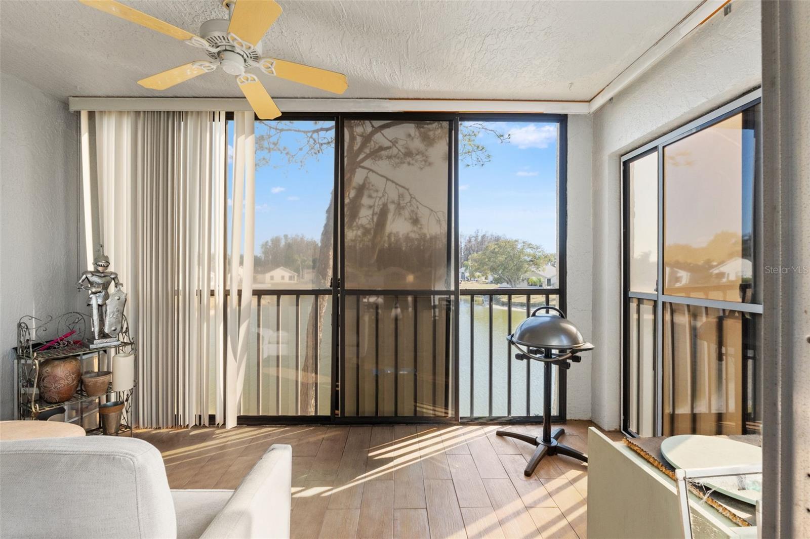 Image 14 of 31 For 4515 Whitton Way 124