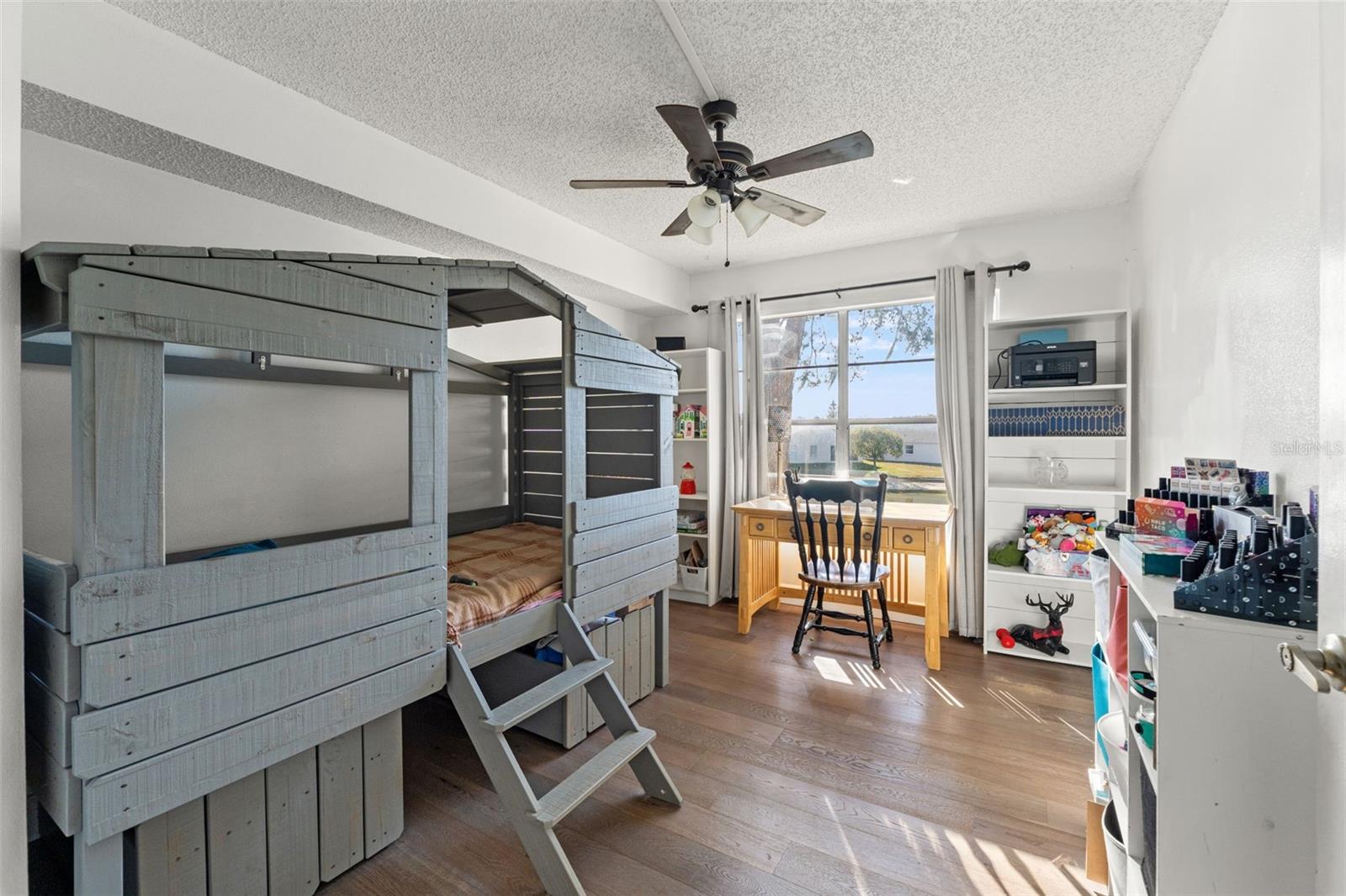 Image 22 of 31 For 4515 Whitton Way 124