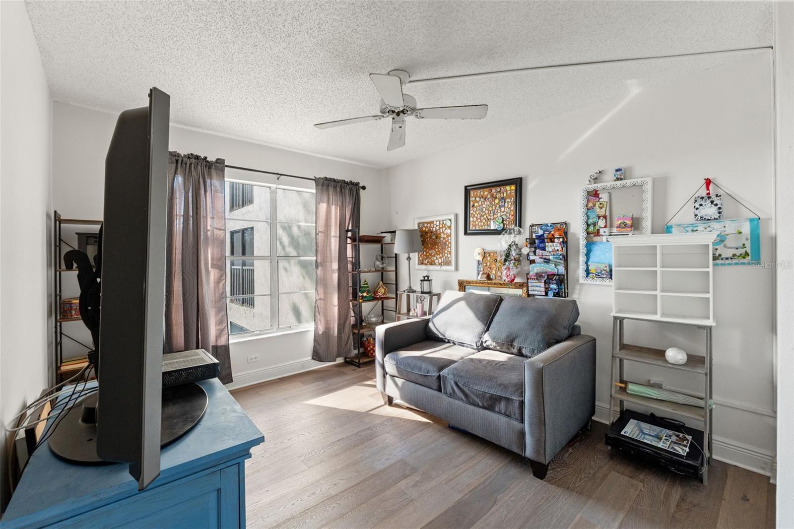 Image 24 of 31 For 4515 Whitton Way 124