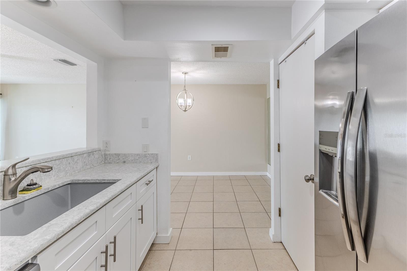 Listing photo id 18 for 8141 Bugle Court 1