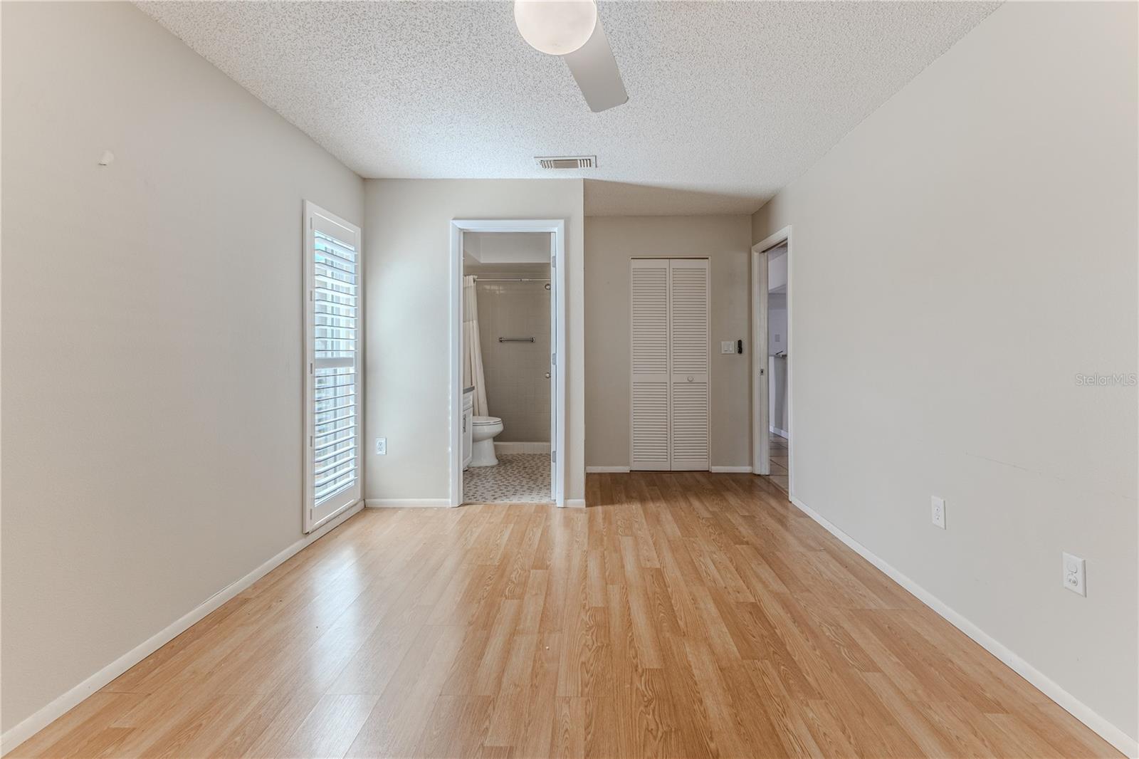 Listing photo id 23 for 8141 Bugle Court 1