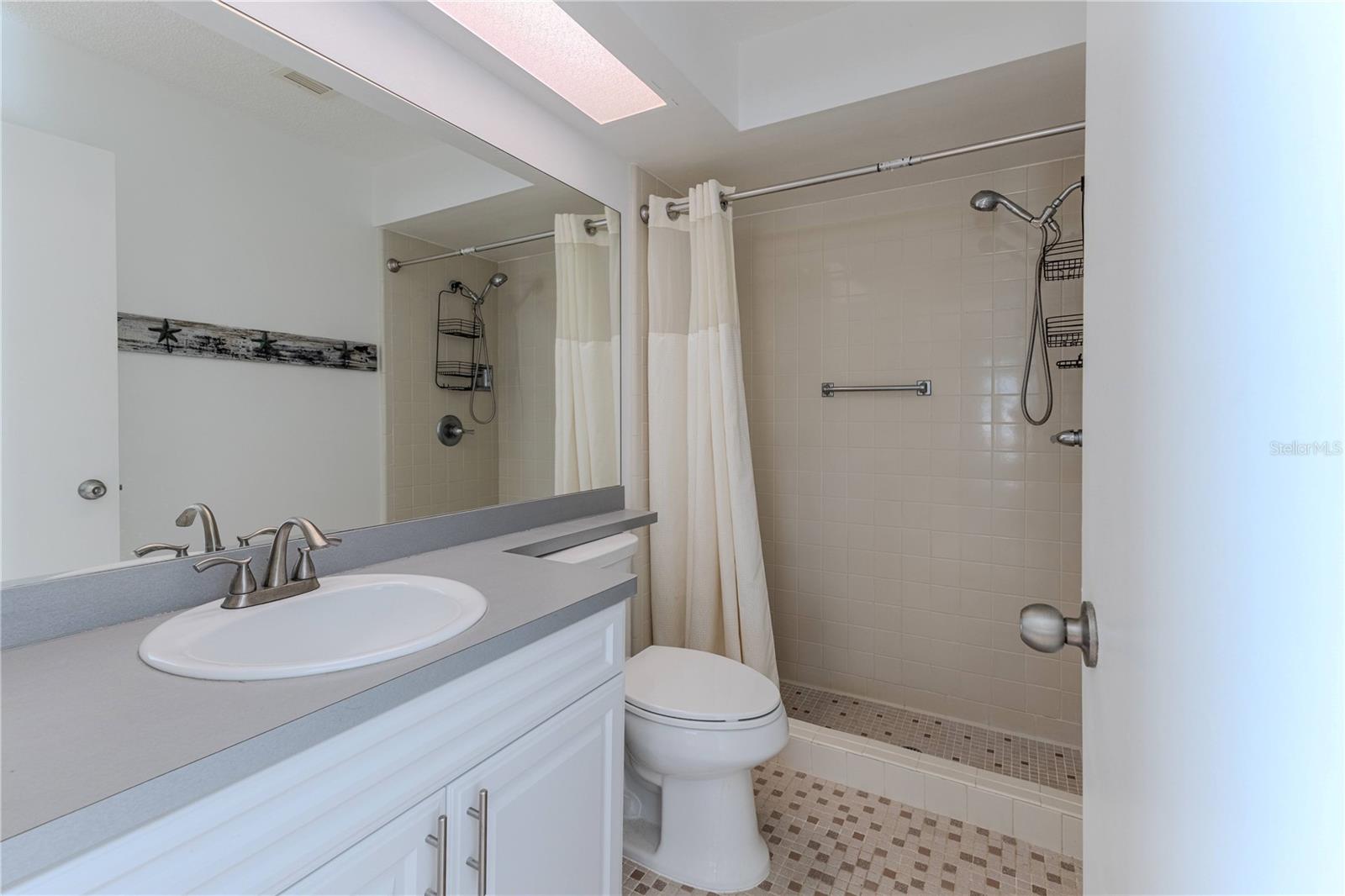 Listing photo id 24 for 8141 Bugle Court 1