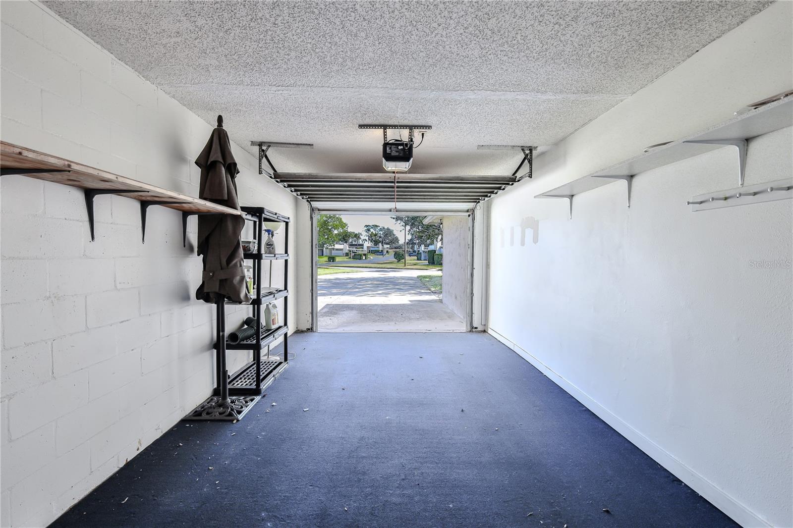 Listing photo id 31 for 8141 Bugle Court 1