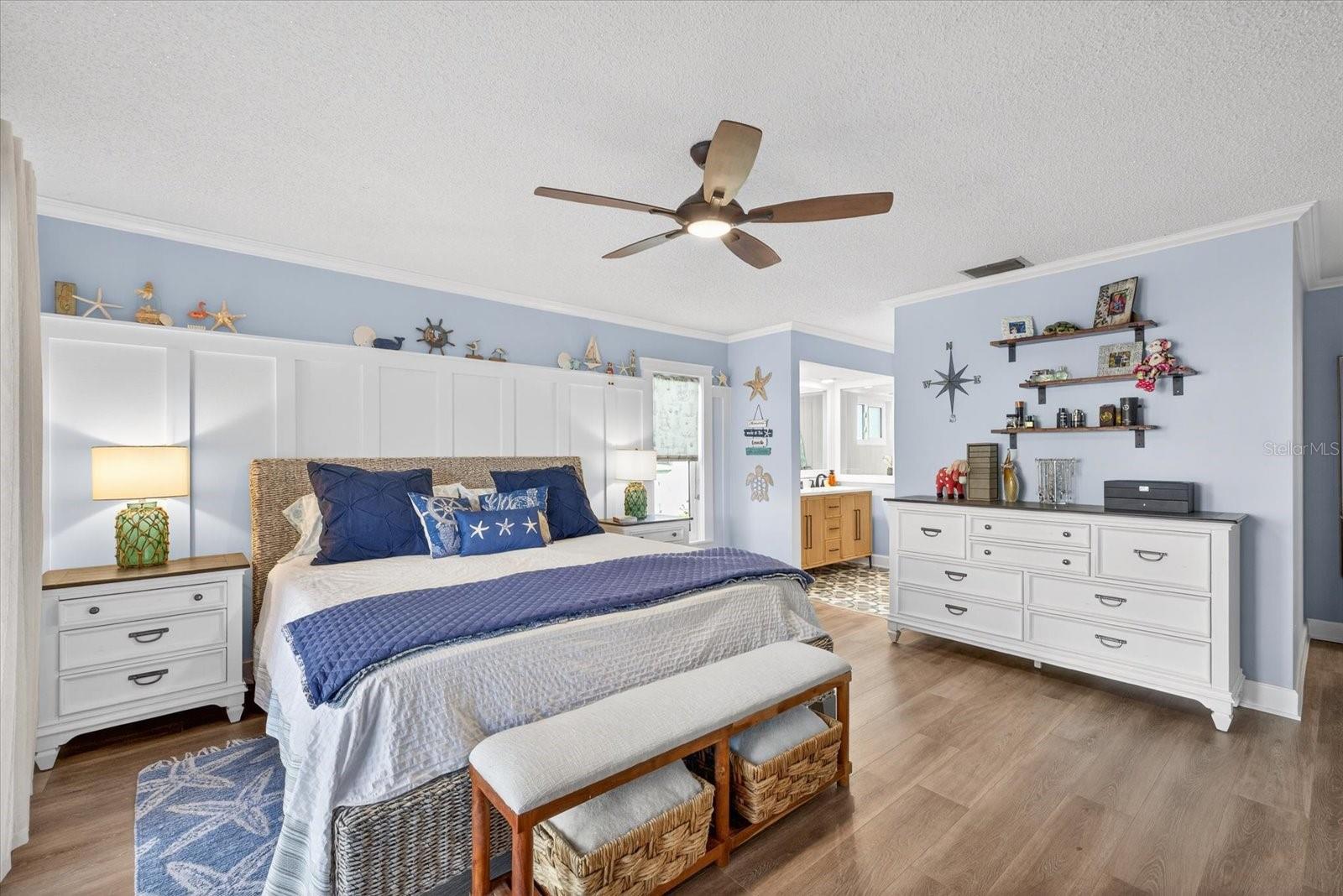 Image 12 of 66 For 4551 Ingersol Place