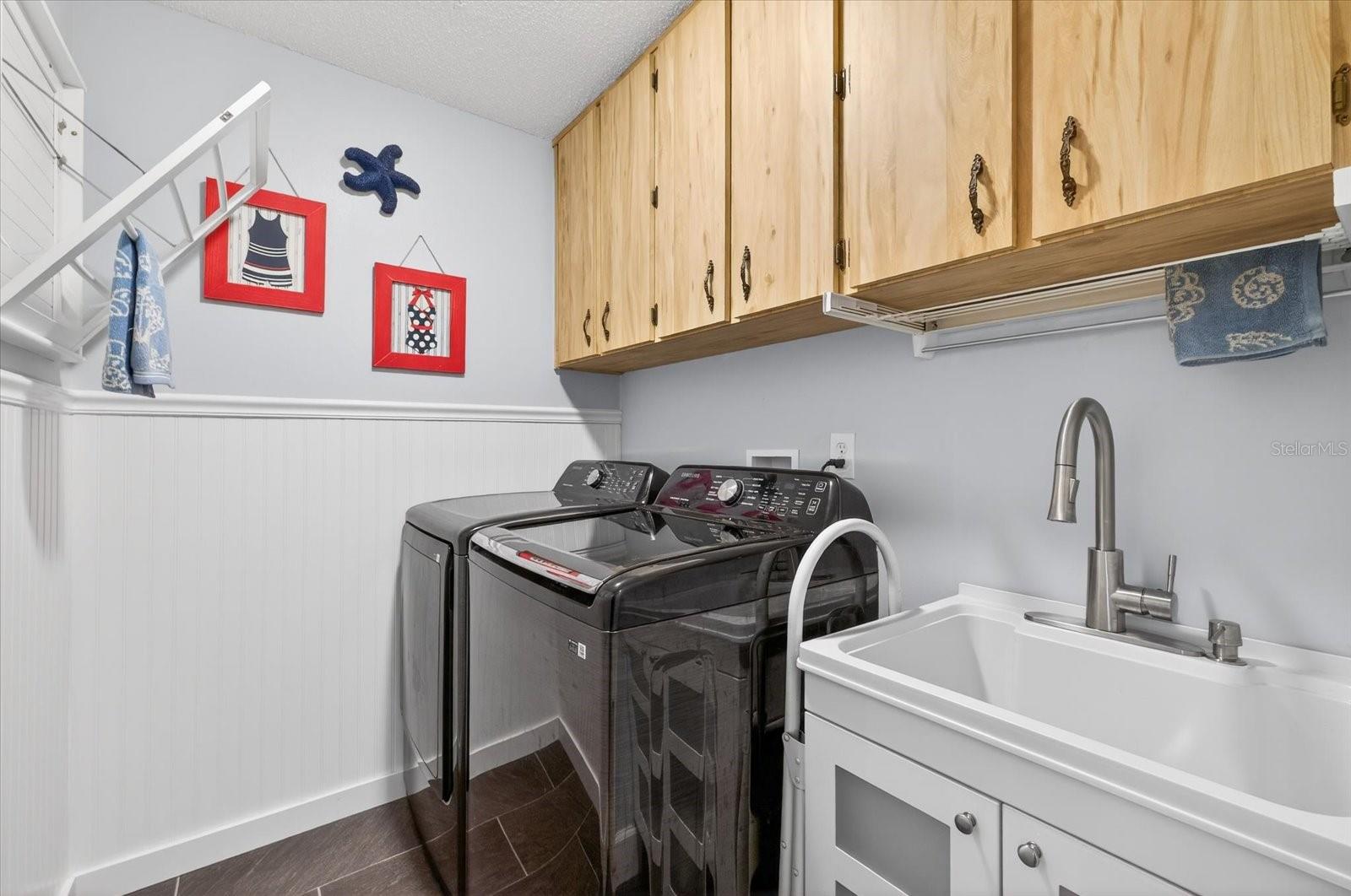 Image 41 of 66 For 4551 Ingersol Place