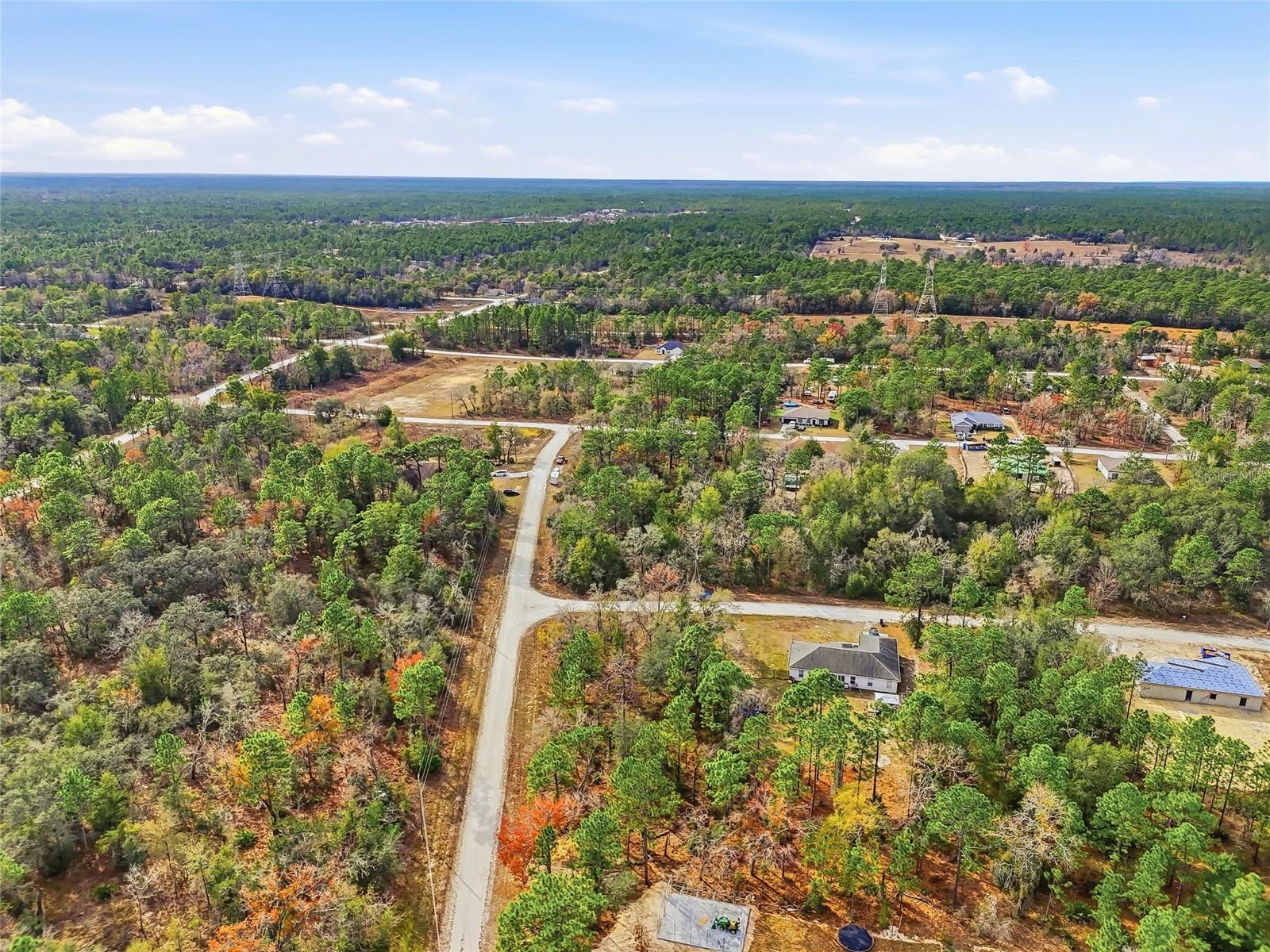 Listing photo id 14 for 16364 Cayman Road