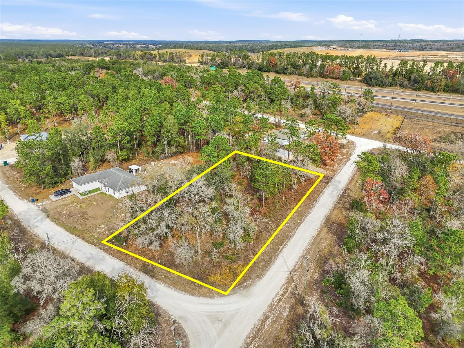 Listing photo id 5 for 16364 Cayman Road