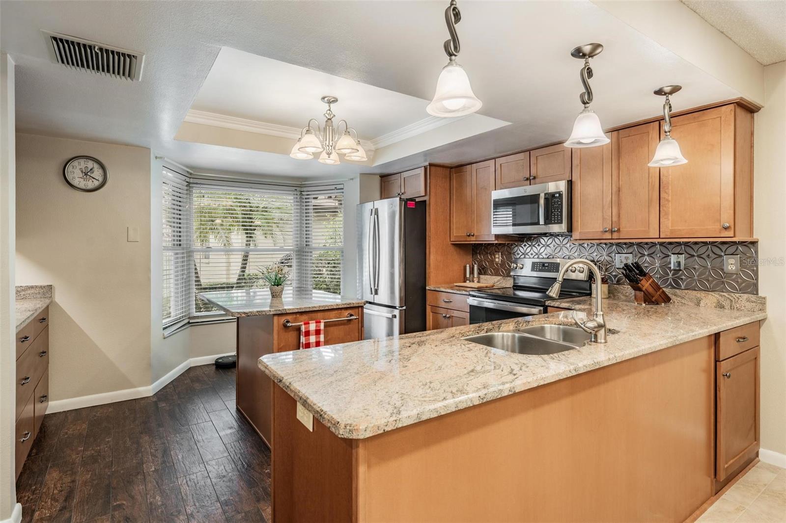 Image 6 of 39 For 3500 Niblick Court