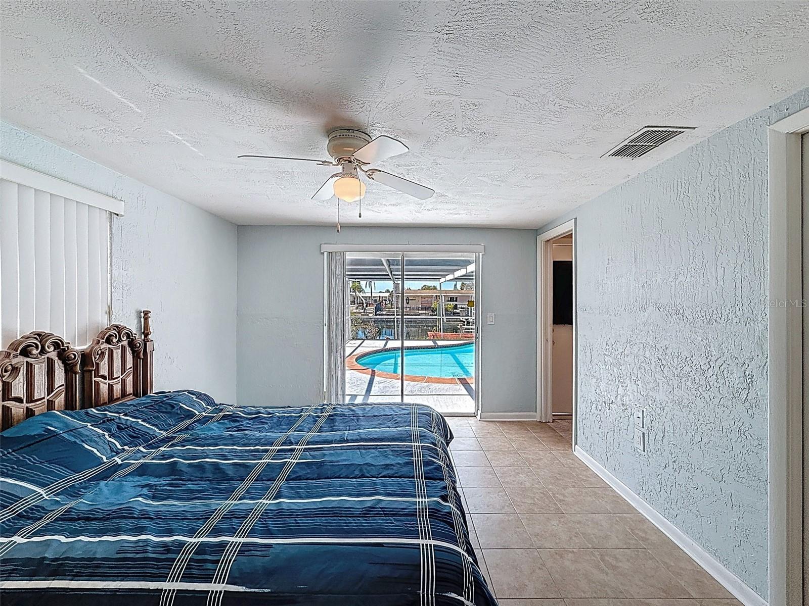 Listing photo id 45 for 13701 Veronica Drive