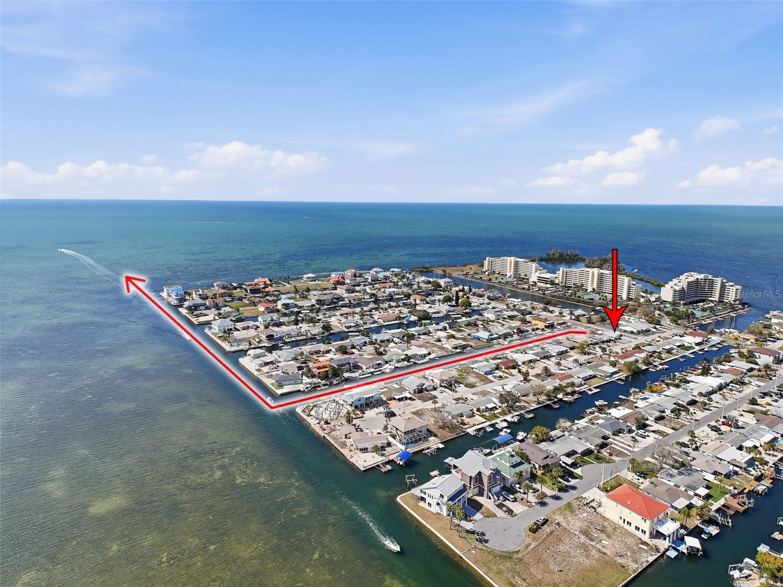 Listing photo id 4 for 13701 Veronica Drive