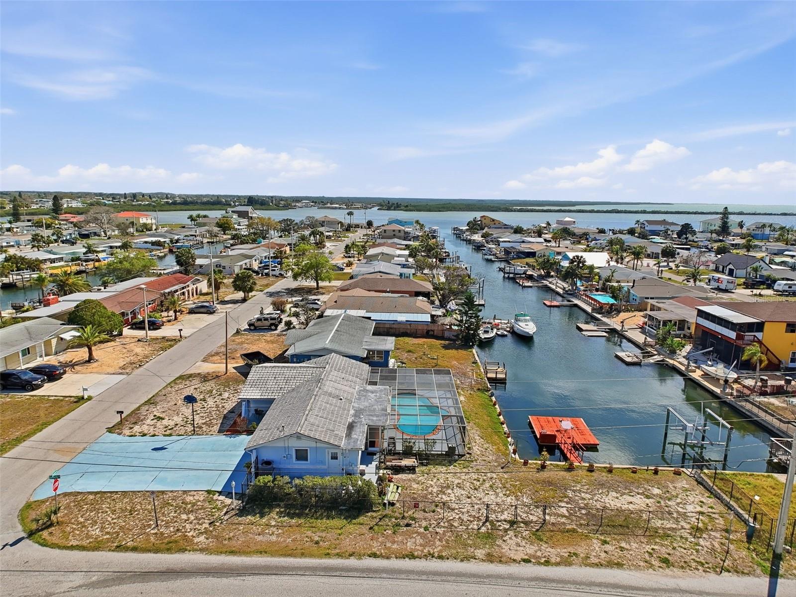 Listing photo id 63 for 13701 Veronica Drive