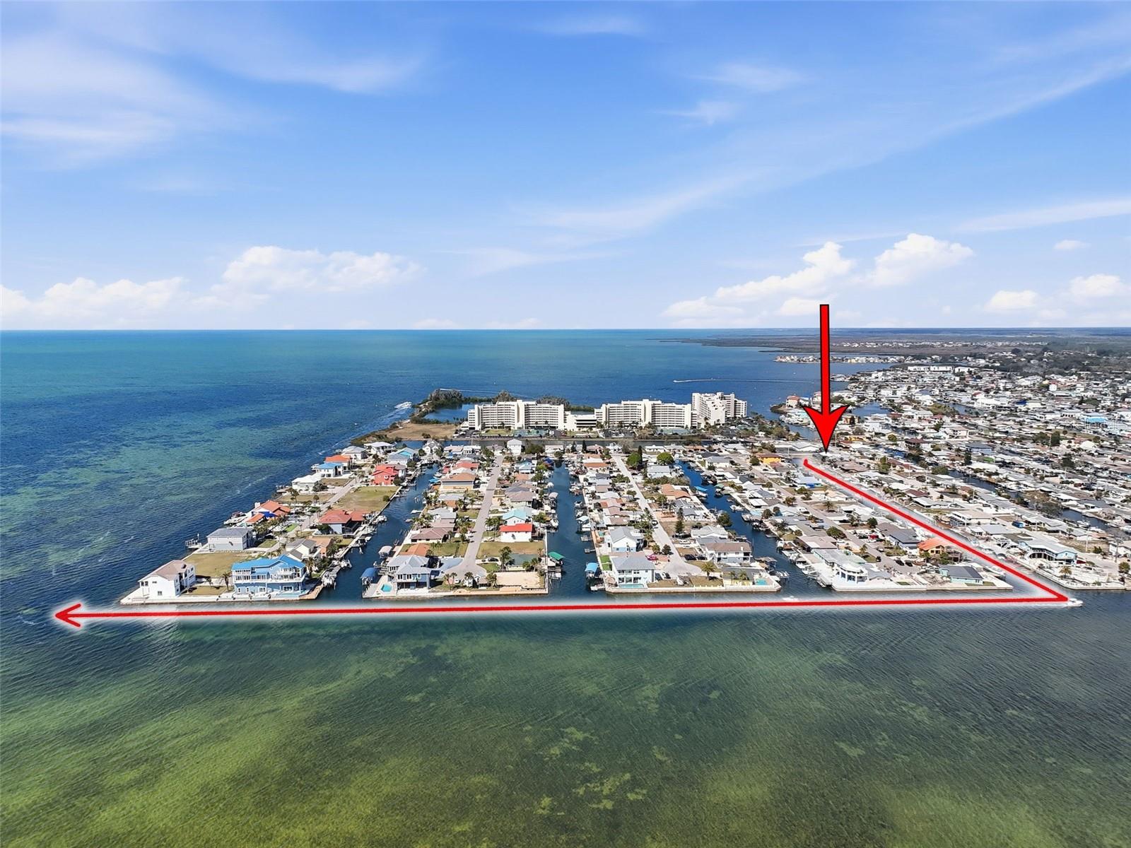 Listing photo id 5 for 13701 Veronica Drive