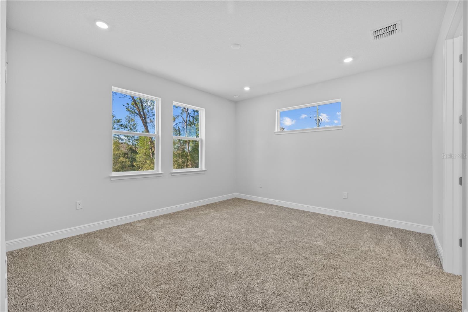 Image 15 of 29 For 1565 Pearson Street