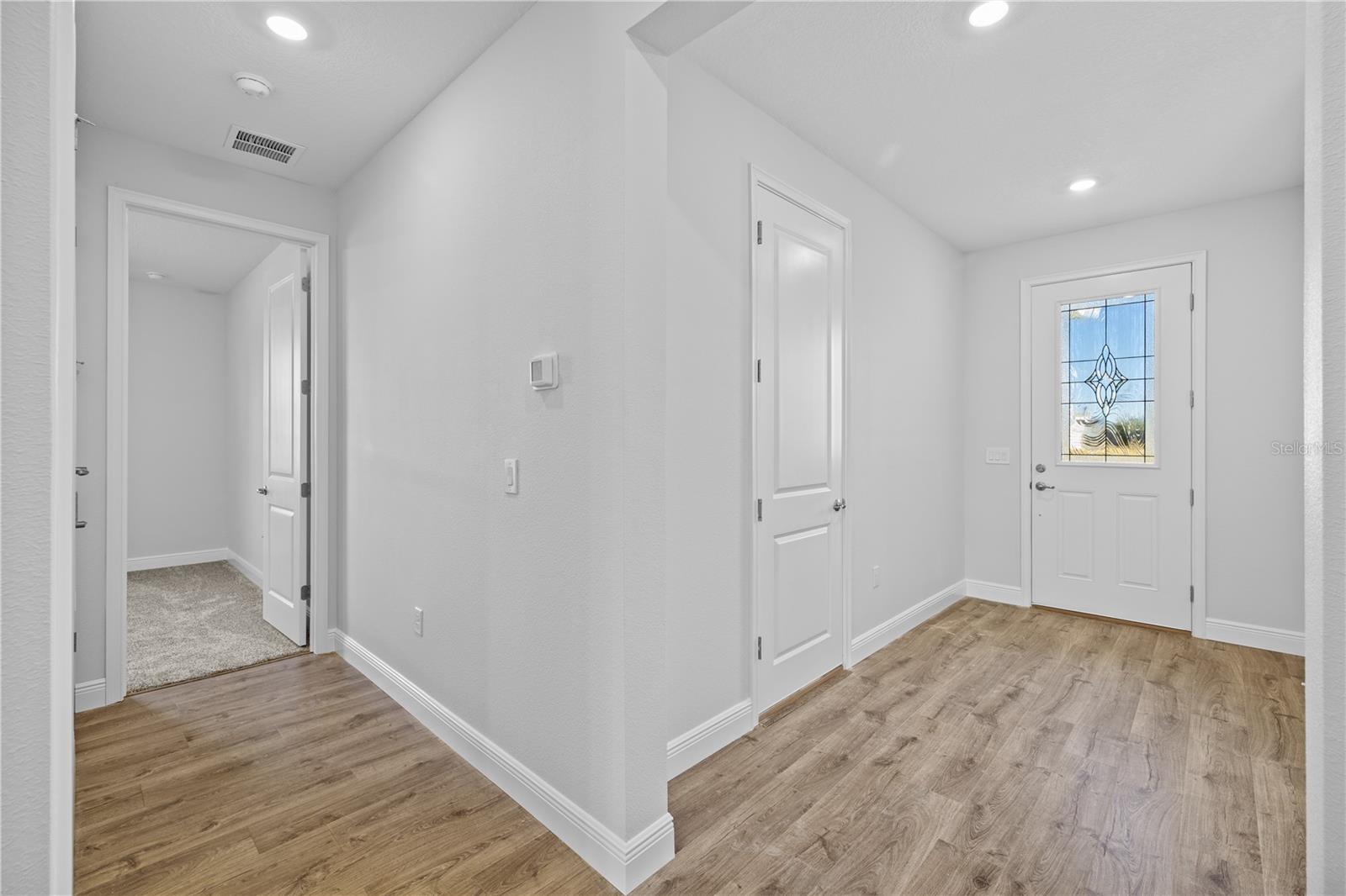 Image 5 of 29 For 1565 Pearson Street