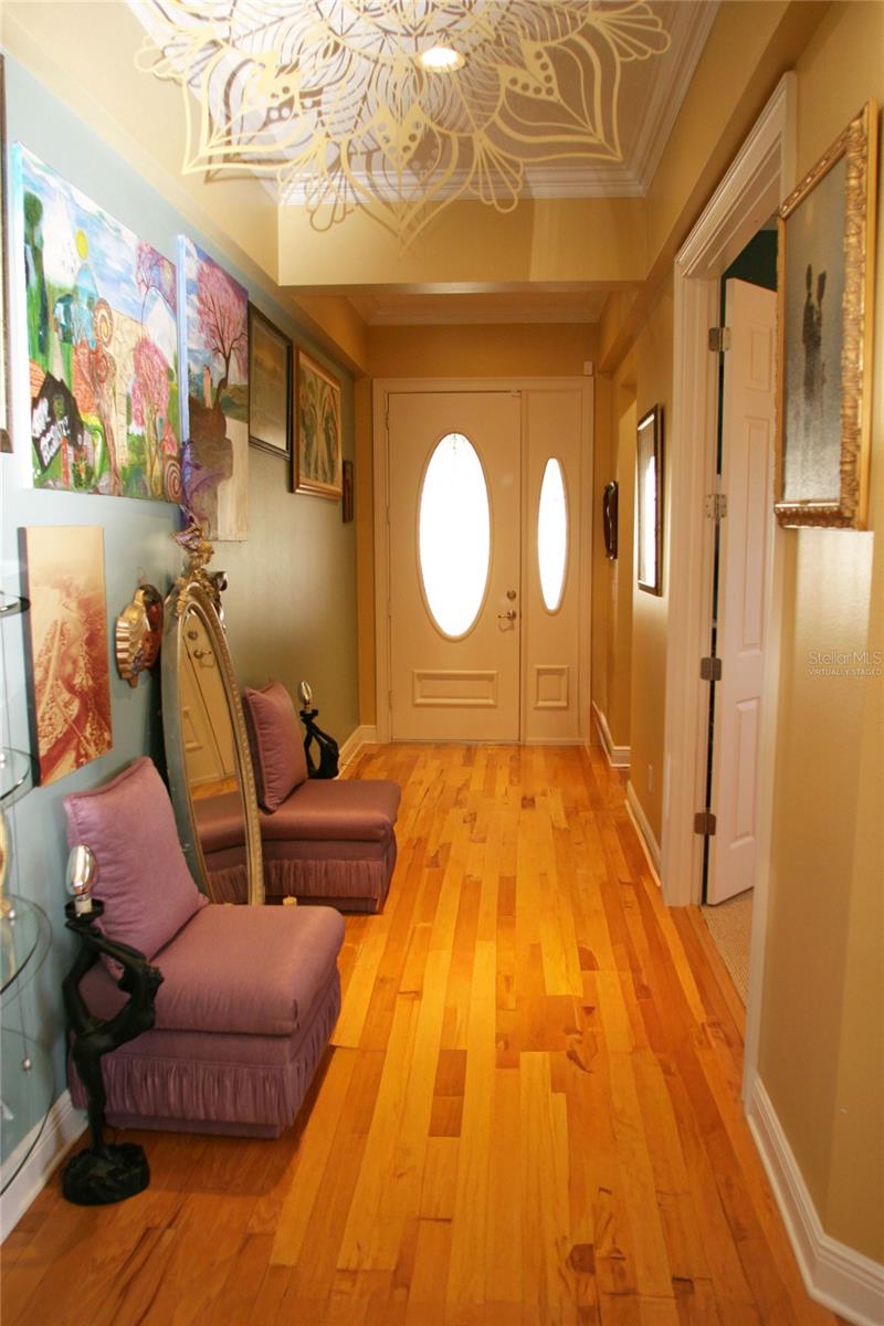 Image 11 of 100 For 19484 Forest Garden Court