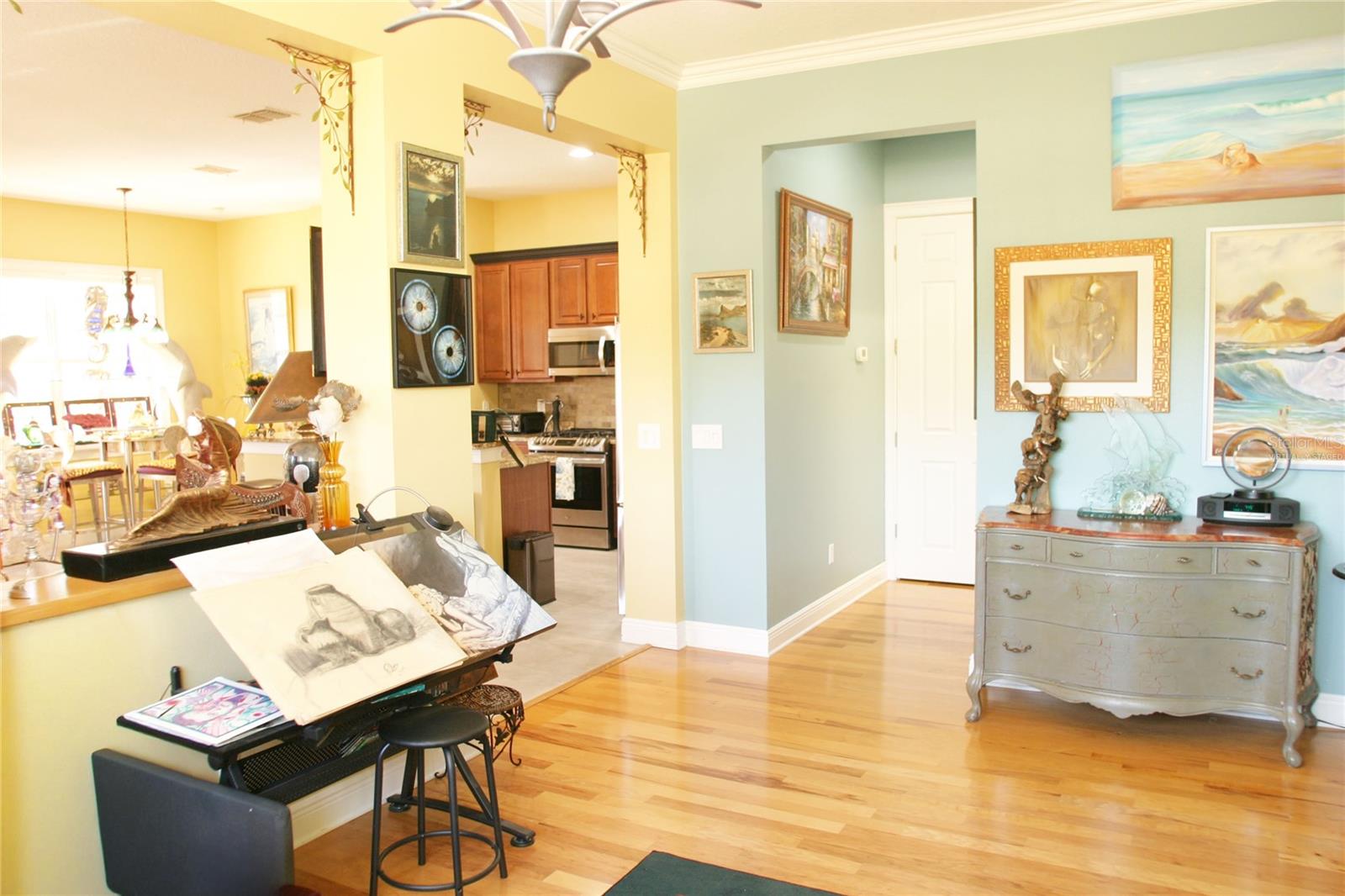 Image 21 of 100 For 19484 Forest Garden Court