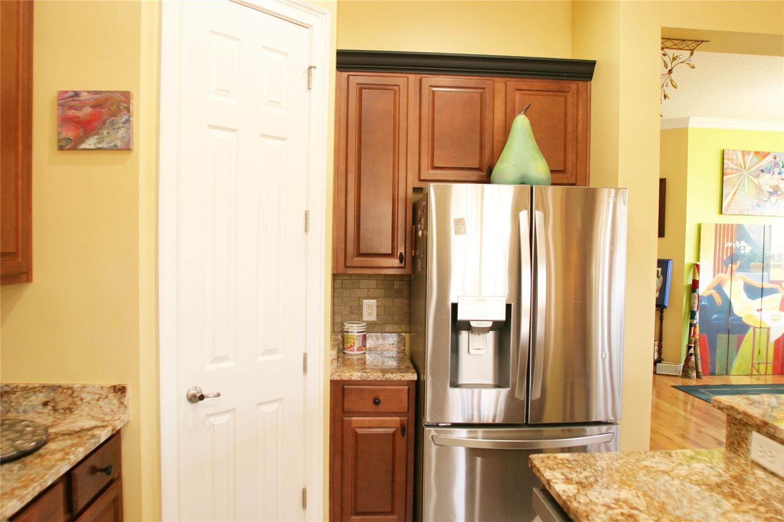 Image 29 of 100 For 19484 Forest Garden Court