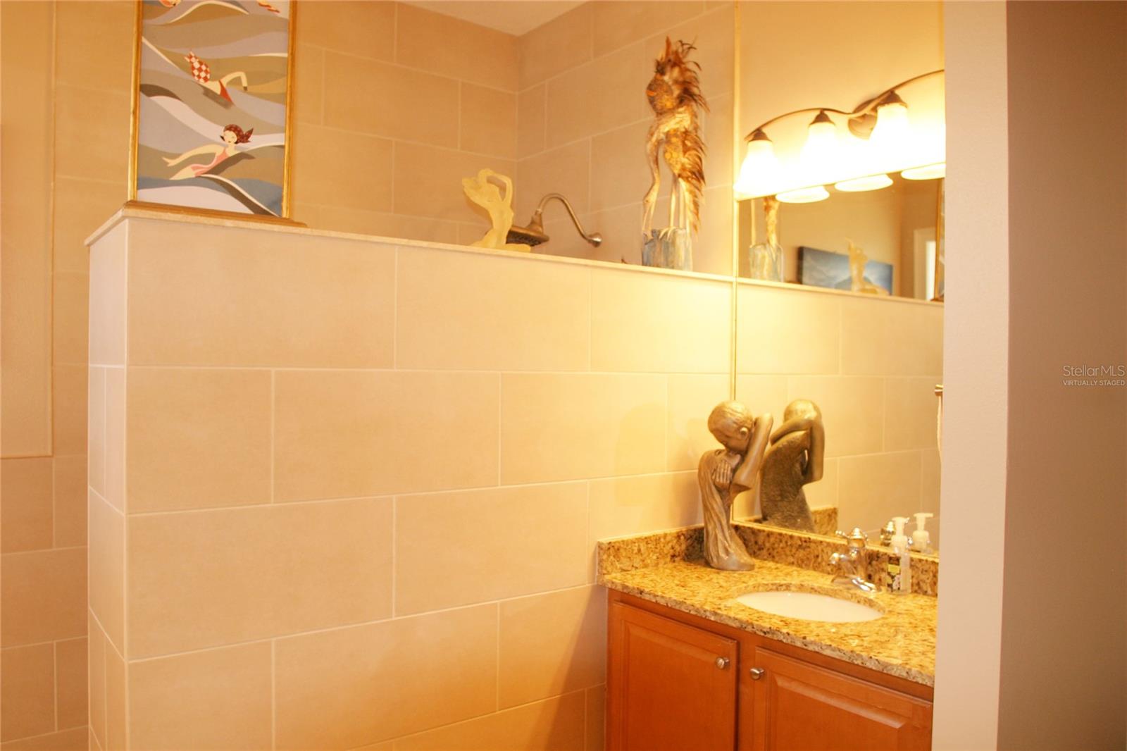 Image 39 of 100 For 19484 Forest Garden Court