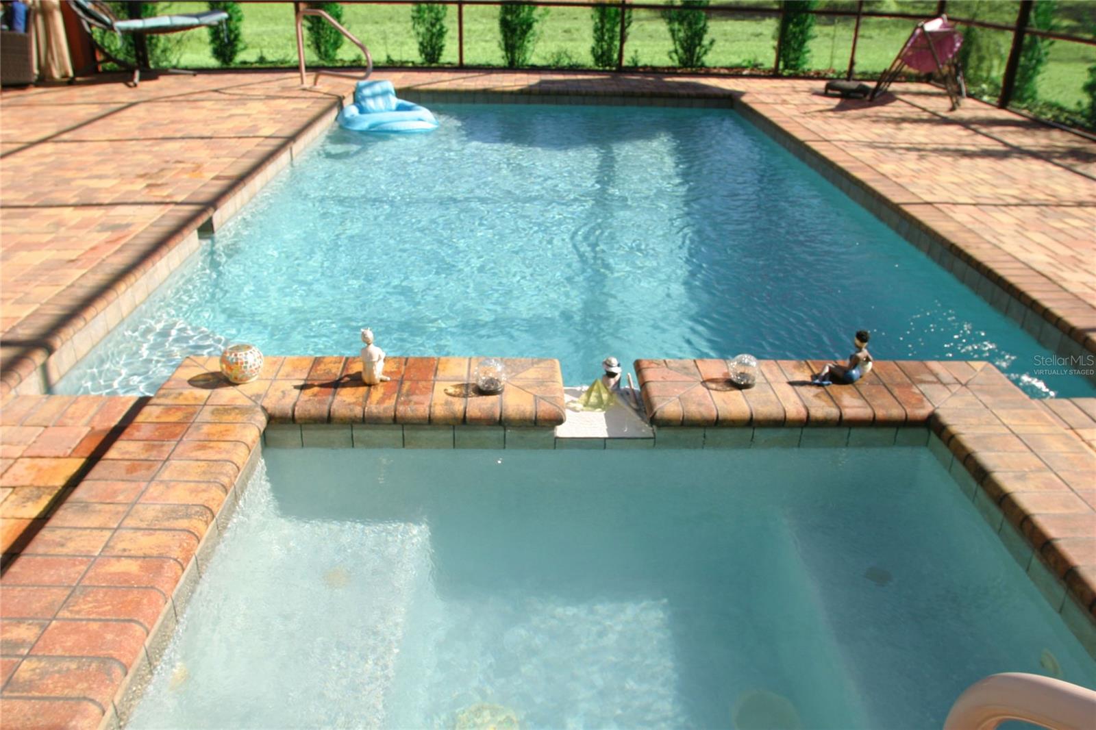 Image 54 of 100 For 19484 Forest Garden Court