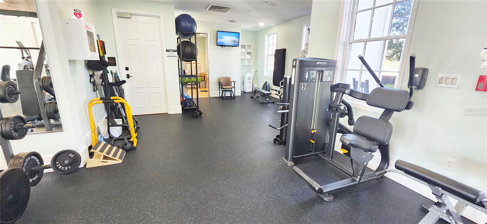 Image 94 of 100 For 19484 Forest Garden Court