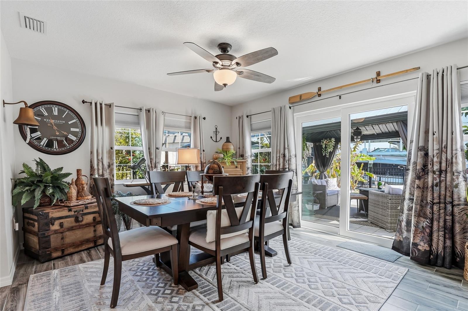 Image 19 of 59 For 13628 Leslie Drive