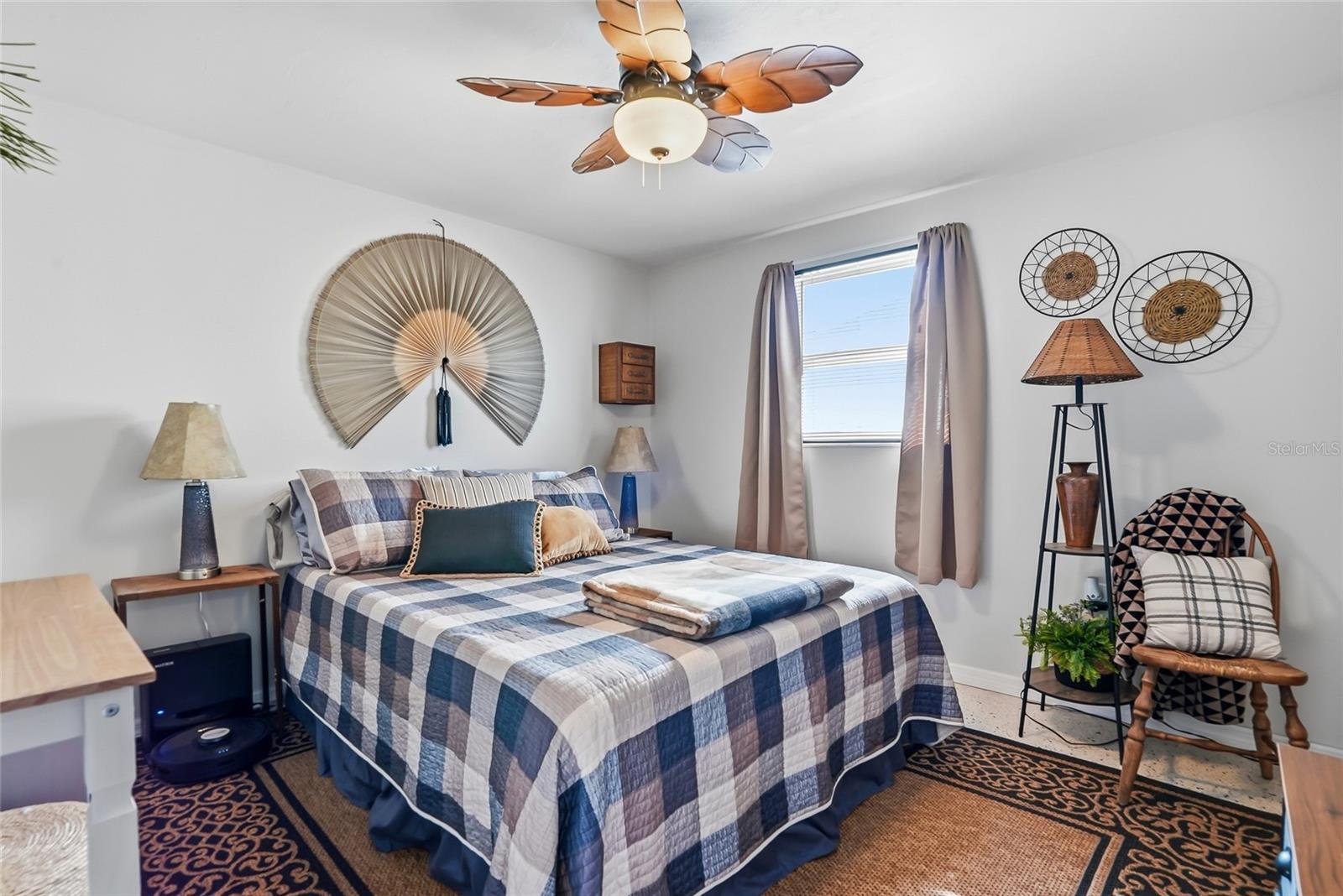 Image 25 of 59 For 13628 Leslie Drive