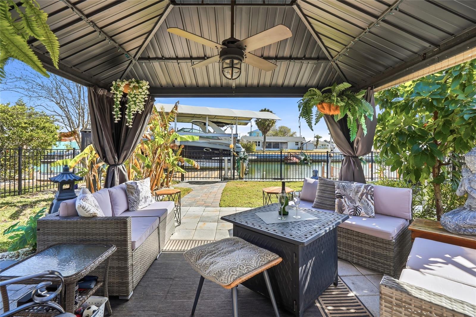 Image 37 of 59 For 13628 Leslie Drive