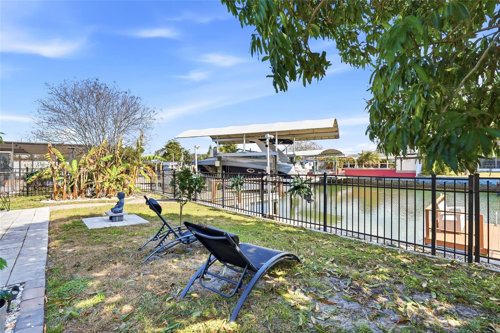 Image 40 of 59 For 13628 Leslie Drive