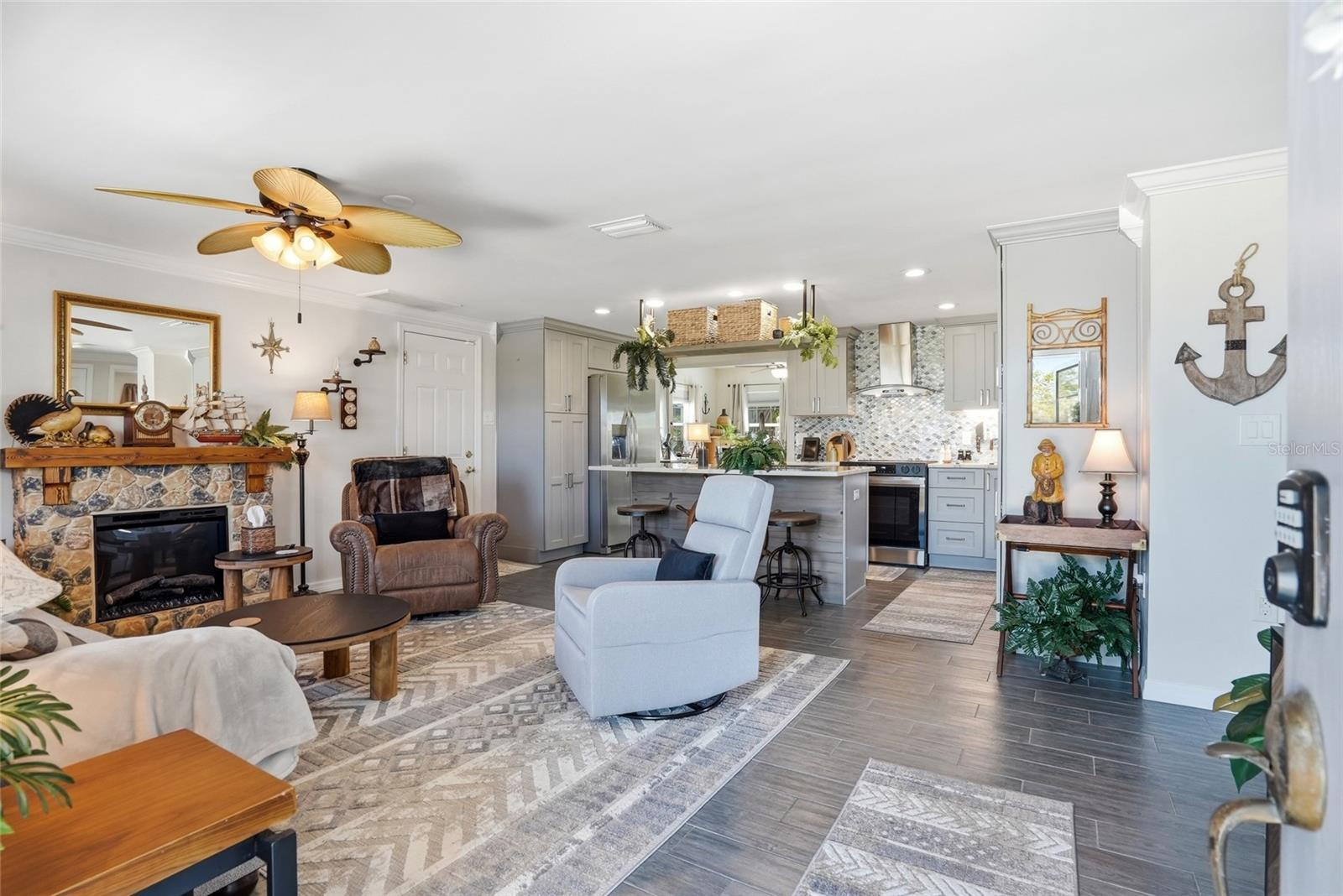 Image 7 of 59 For 13628 Leslie Drive