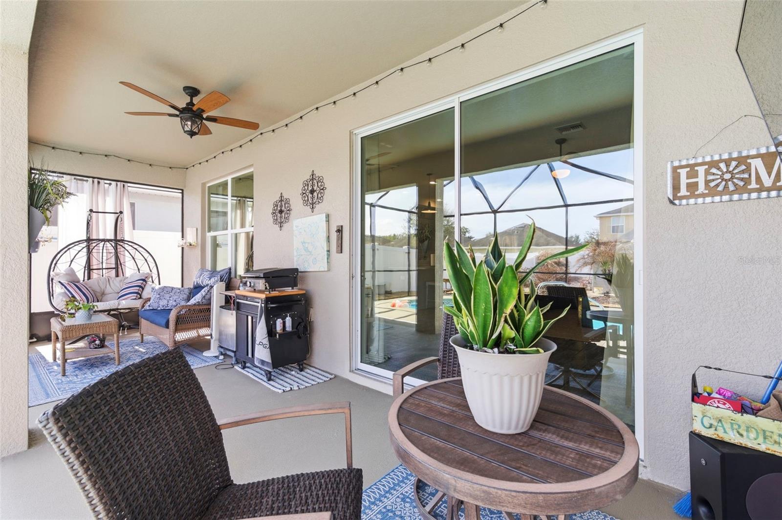 Image 37 of 51 For 895 Old Windsor Way