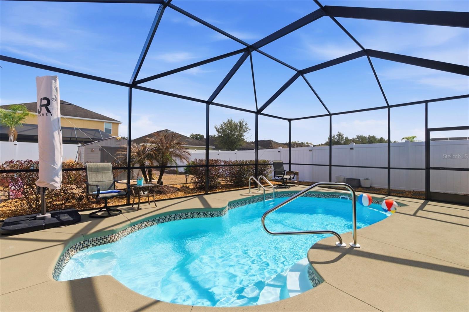 Image 40 of 51 For 895 Old Windsor Way