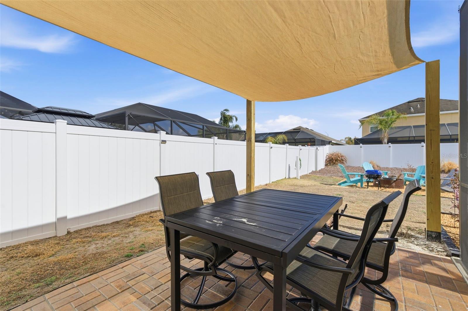 Image 43 of 51 For 895 Old Windsor Way