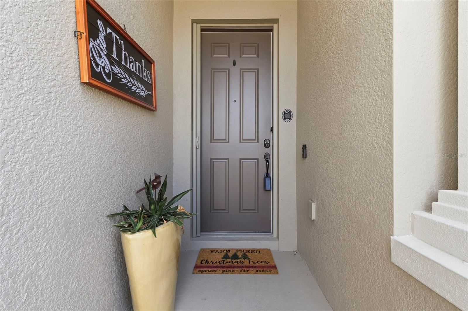 Image 5 of 51 For 895 Old Windsor Way