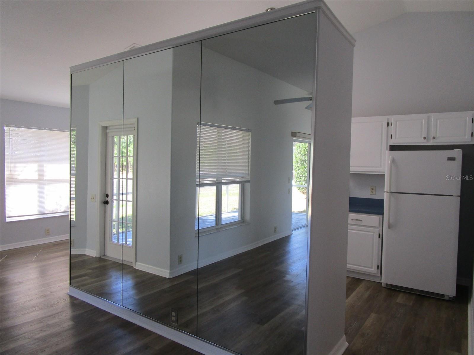 Image 14 of 36 For 8826 Kilmer Way