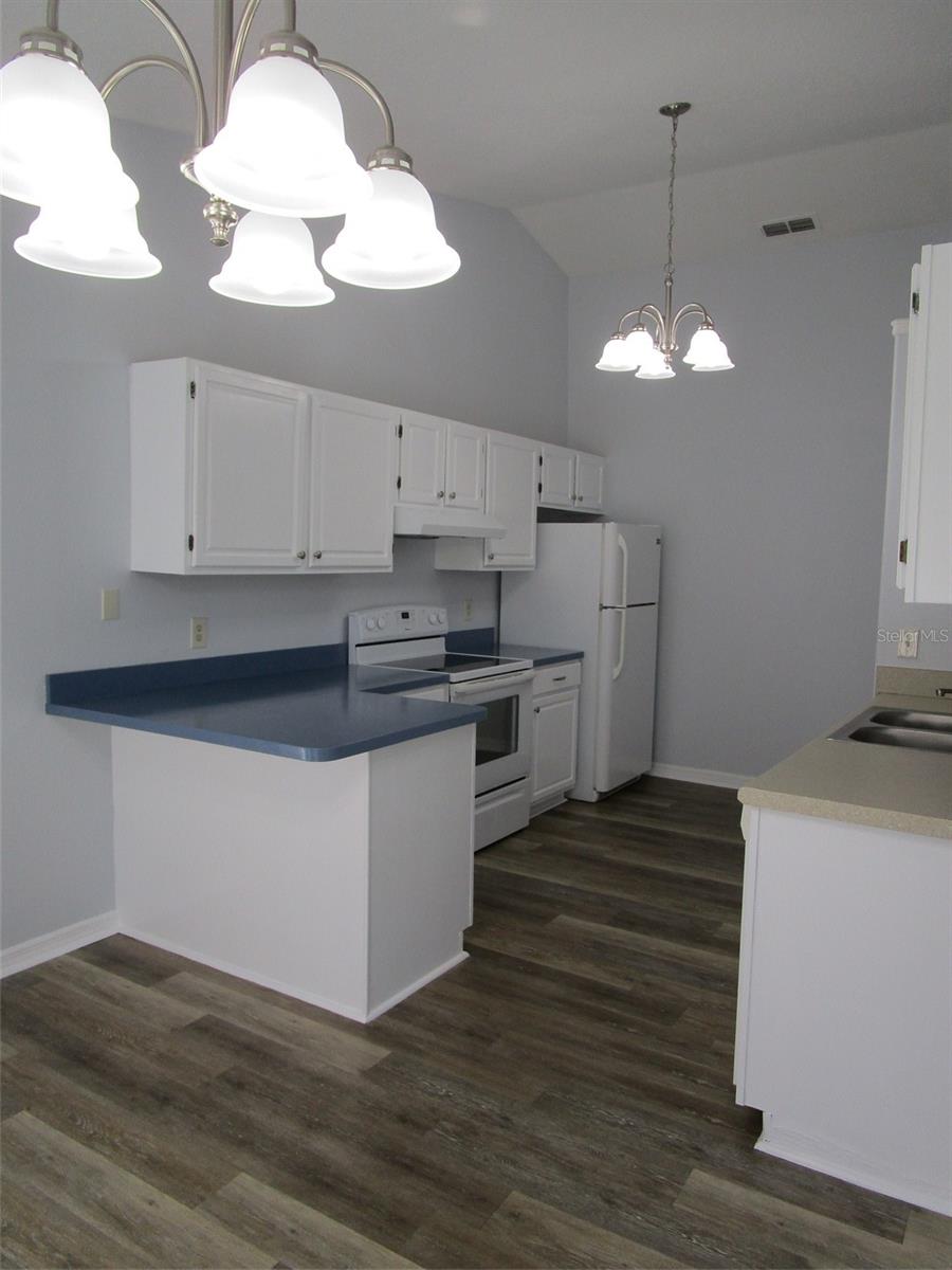 Image 18 of 36 For 8826 Kilmer Way