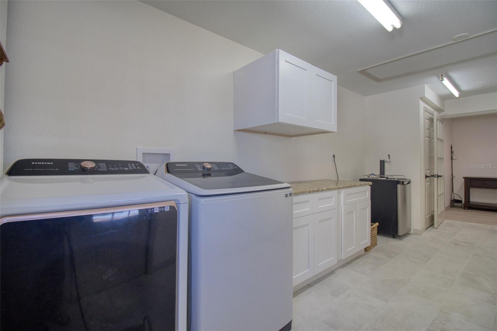 Image 27 of 46 For 13804 Plumosa Avenue