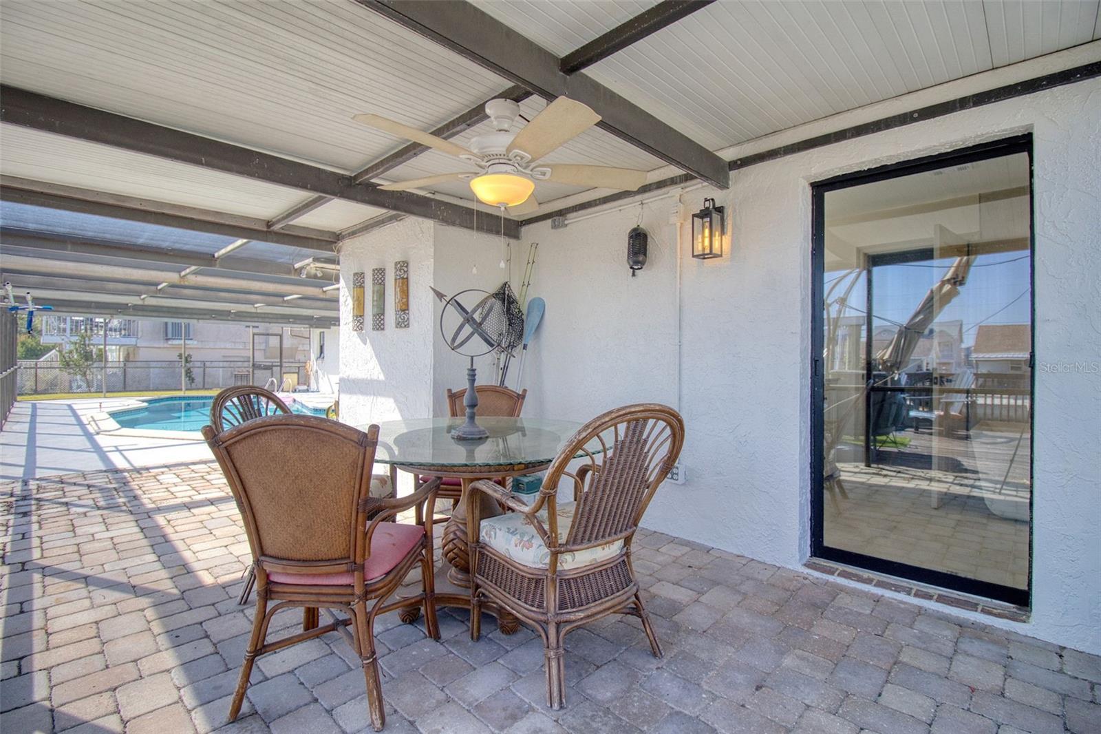 Image 32 of 46 For 13804 Plumosa Avenue